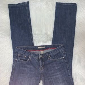 Refuge size 7 straight leg jeans G05